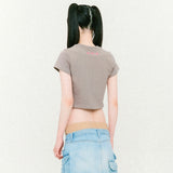 シンボルスカーフクロップド半袖Tシャツ