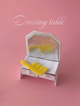 ヘアブラシキーリング / Yellow hairbrush keyring