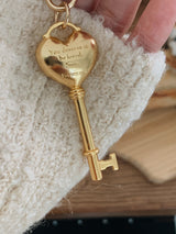 Knock heart key ring