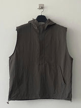 Track anorak vest