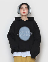 スプレーペインティングエンブロイダリーフーディ / Spray Painting Embroidered Hood