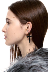 NO.474 [BLACK] ノットクロスピアス