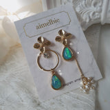 ゴールドフラワーズアンドコーラルブルーティアドロップピアス / Gold Flowers and Coral Blue Teardrops Piercing