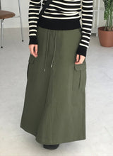Lush back slit long skirt