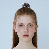 ROSE METAL SCRUNCHY (DEEP GREY)