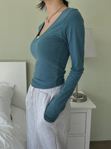 ディープVネックTシャツ / Deep V-neck T-shirt (3color)