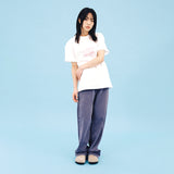 STENCIL SELLER LOGO SS TEE WHITE(CV2CMUT501A) (6691127165046)