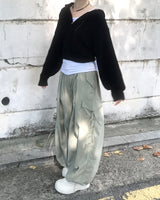 パンチングフードセミジップアップバルーンクロップニットウェア