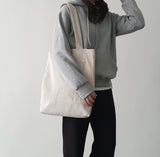 Corduroy simple line bag - ivory