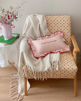 bordado frill cushion
