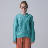 V-NECK CABLE KNIT PULLOVER, BLUE