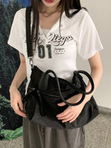 ナッツビッグジッパーポケットブラックショルダーバッグ / Nuts big zip pocket black shoulder bag