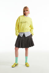 チェリープラネットグラフィッククロップスウェットシャツ / CHERRY PLANET GRAPHIC CROP SWEATSHIRT [YELLOW]