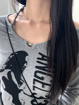 フックルビーズホルターストラッププリント長袖Tシャツ / hook beaded halter thong print long sleeve t-shirt