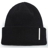 METAL LABEL BOLD KNIT BEANIE BLACK
