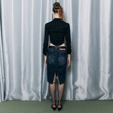 V-shape Cropped Blouse [Black]