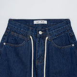 セミワイドフィットストリングポイントダークデニムパンツ/JEON SO MIN SEMI-WIDE FIT STRING POINT DARK DENIM PANTS [17708]