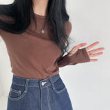エクステンデッドスリーブラウンドネックTシャツ