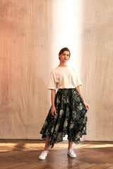 "PRE-ORDER 4/16~" VINTAGE FLOWER UNBALANCE FLARE SKIRT (Black) (6546128175222)