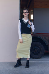 APPLIQUE V-NECK KNIT VEST [NAVY]