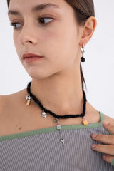 ウールニットユニークオブジェクトネックレス/Wool black knit with unique objects necklace