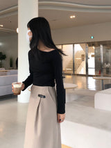 ファニーダイアグナルスリムオフショルダーTシャツ