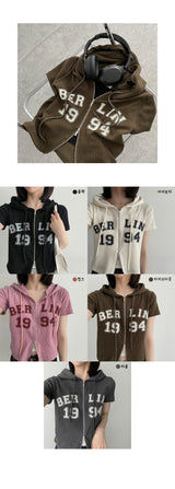 ジープツーウェイショートスリーブクロップドフードジップアップ / Jeep Two-Way Short-Sleeved Cropped Hooded Zip-Up