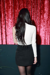 アンフッテッドオープンショルダークロップTシャツ / TOP(6167) Unfooted Open Shoulder Crop Tee