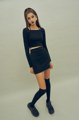 スクエアネックストラップクロップドトップス /  HIDE Strap Top (4606072160374)