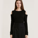 カットアウトショルダーセーター / CUT OUT SHOULDER SWEATER