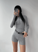 Two-piece ribbed slim pants (Belt included)