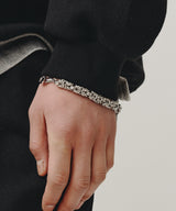 BOLD CHAIN BRACELET