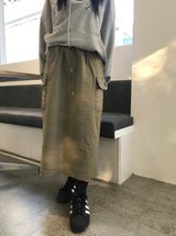 Daily slit cargo bendable long skirt