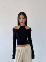 Chewing halter slit tee