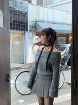 グレースオフショルダーニット