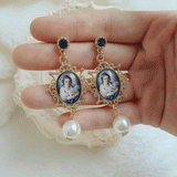 クラシックレディーオイルペインティングピアス / Classic Lady Oil Painting Piercing