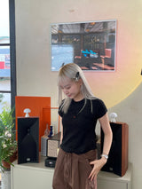 Delicate pattern round neck knit t 