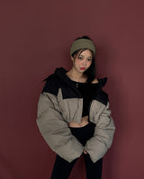 シャーリングシャーリングオフショルダークロップドTシャツ