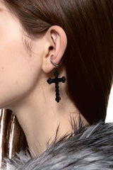 NO.474 [BLACK] ノットクロスピアス