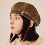 VA Square Stud Octagon Velvet Beret / Beige