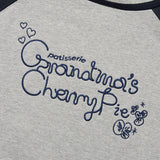 レタリンググラフィックチェリーフーディー／LATTERING GRAPHIC CHERRY HOODIE [MELANGE GRAY]