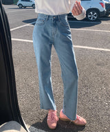 ミドルトーンカッティング デニムパンツ