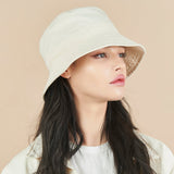 Monogram Label Pigment Bucket Hat white