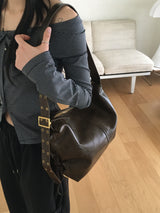 Minte Eyelet Strap Leather Big Shoulder Crossbag