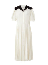 セーラーカラープリーツドレス / Sailor collar pleated dress - Cream