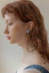 ビンテージニットフラワーピアス/Vintage knit flower earring (Denim)