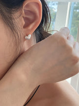 [92.5silver] matt heart one-touch earrings (wide ver.)
