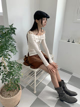 ツイルリボンストラップオフショルダースリットクロップドロングスリーブTシャツ