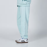 BIG SCRIPT LOGO EMBOSSING SWEAT PANTS SKYBLUE 