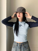 Cima Nagrang strap color combination cropped hooded T-shirt